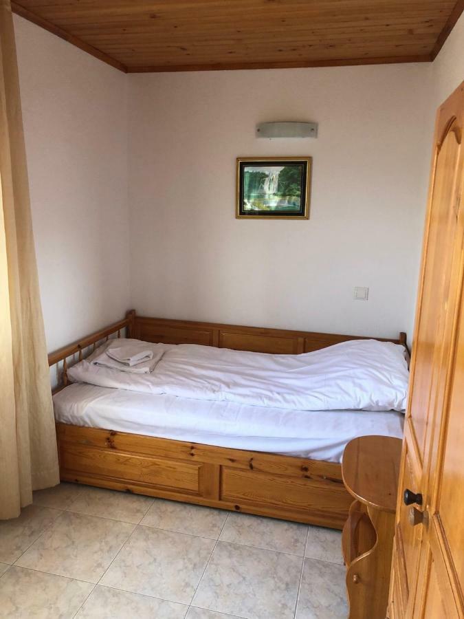Bravo 1 Home George Napospart Kültér fotó
