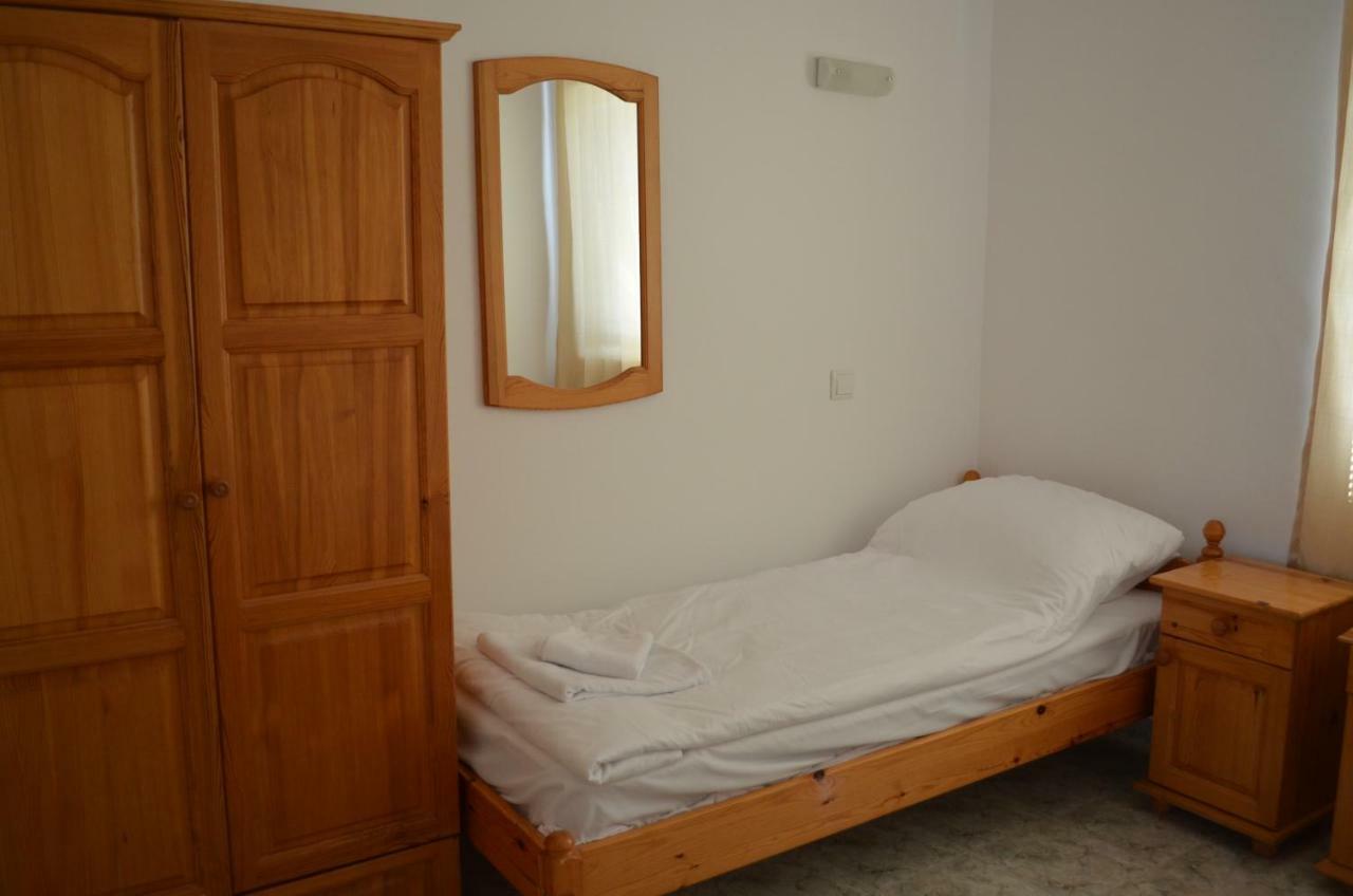 Bravo 1 Home George Napospart Kültér fotó