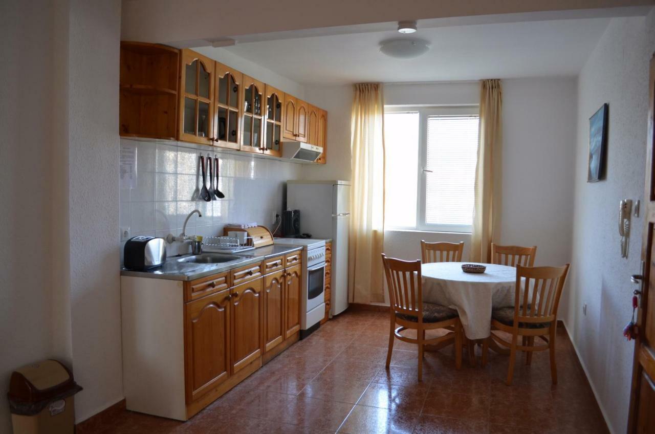 Bravo 1 Home George Napospart Kültér fotó