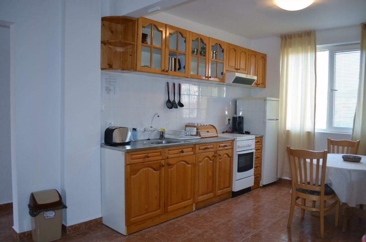 Bravo 1 Home George Napospart Kültér fotó