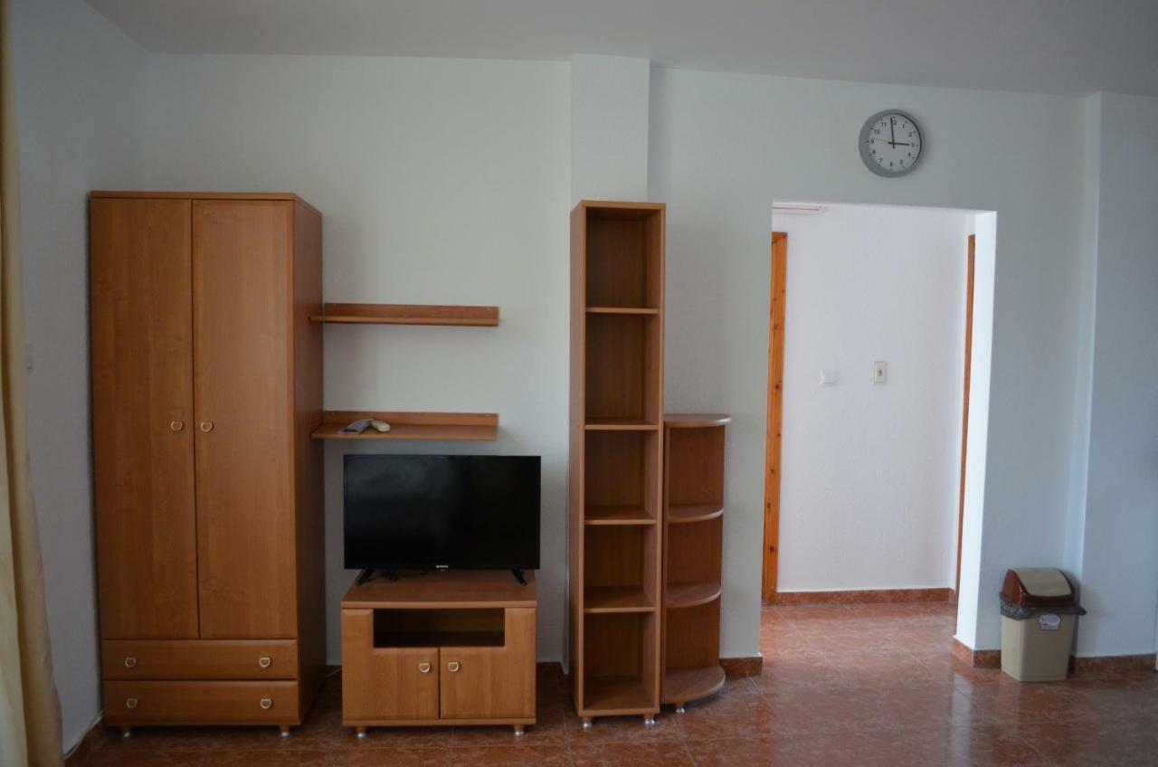 Bravo 1 Home George Napospart Kültér fotó