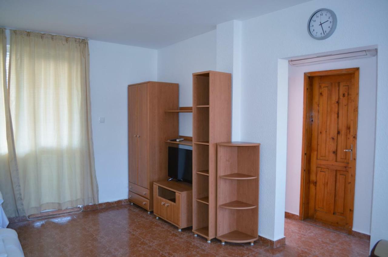 Bravo 1 Home George Napospart Kültér fotó