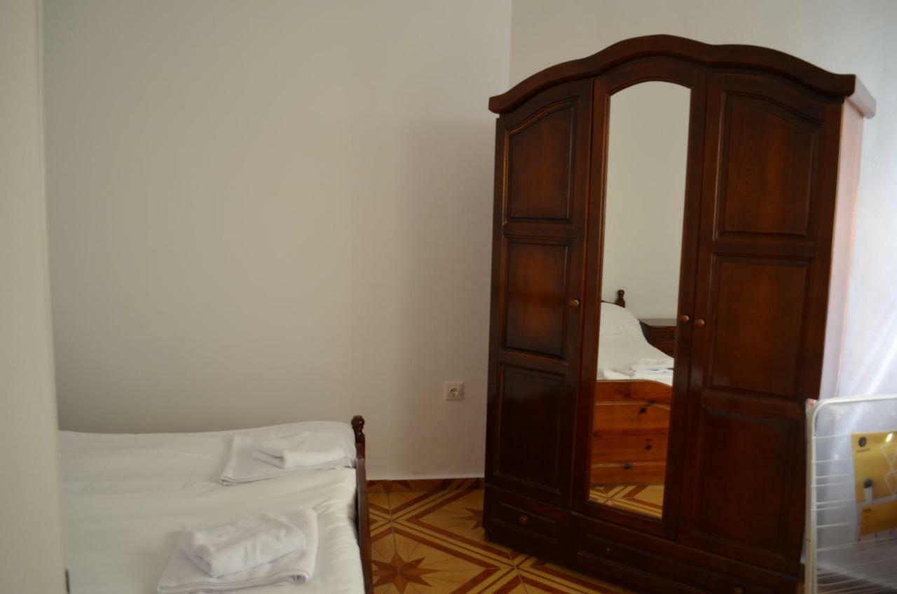 Bravo 1 Home George Napospart Kültér fotó