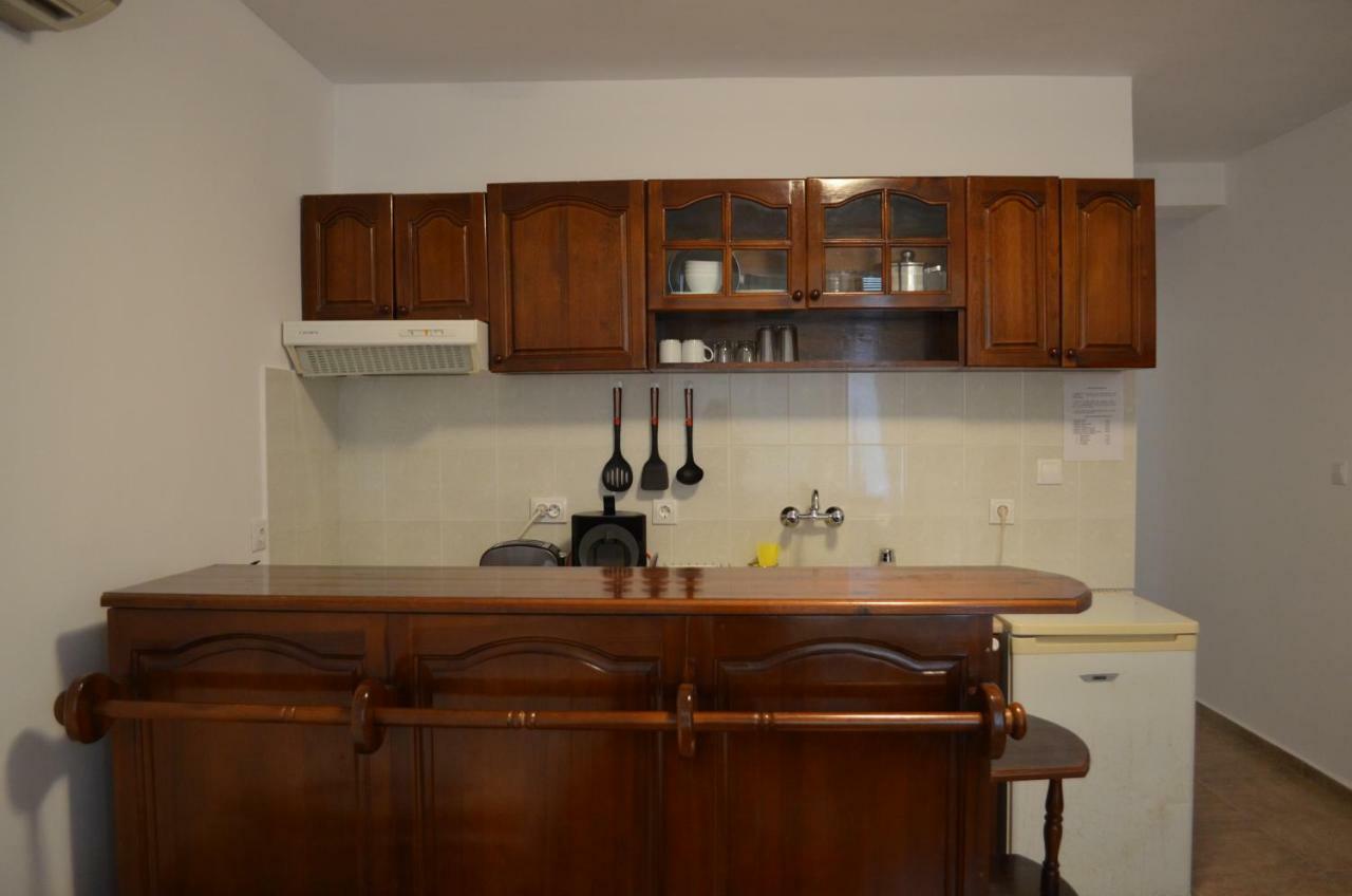 Bravo 1 Home George Napospart Kültér fotó