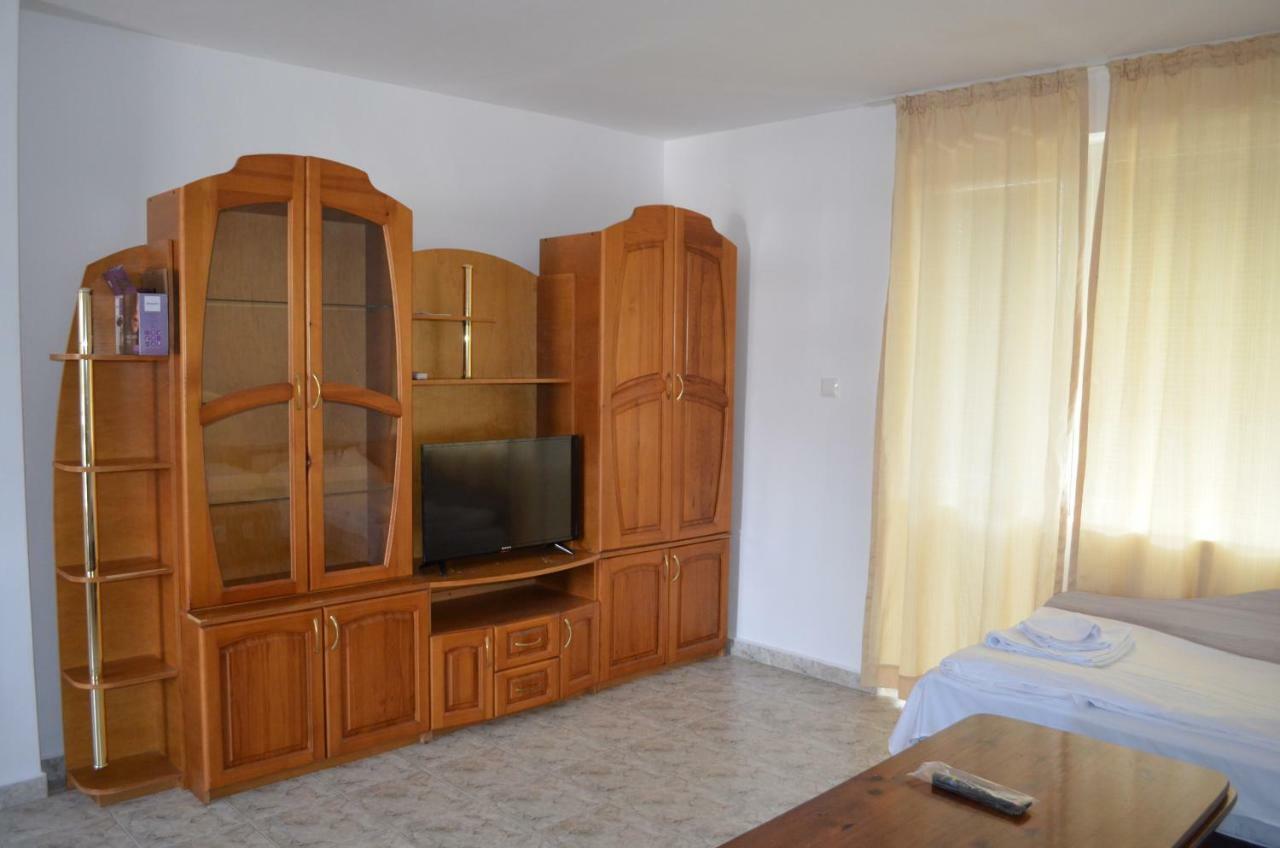 Bravo 1 Home George Napospart Kültér fotó